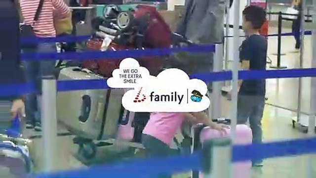 Brussels Airlines And The Smurfs Wish You Smurfy Holidays • السنافر