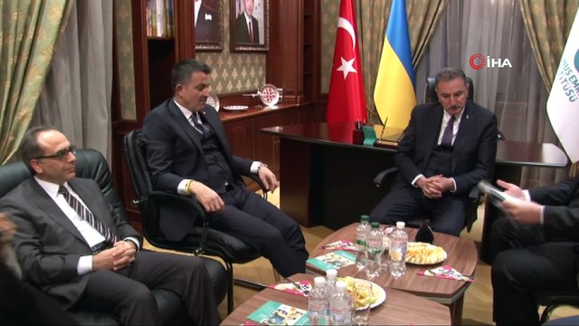 - Bakan Pakdemirli, Ukrayna’da Yunus Emre Enstitüsünü Ziyaret Etti- Tarım Ve Orman Bakanı Bekir Pakdemirli:- 'Enstitümüz, Son Dönemde Ülkemizin Başından Geçen Elim Olaylardan Sonra Daha Da Hayati Bir Önem Kazanmıştır'