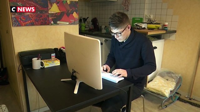 Après les gilets jaunes, les foulards rouges : qui sont-ils ?