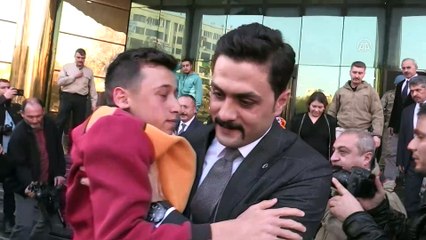 Vali engelli genci makam aracıyla programa götürdü - SİİRT