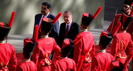 Erdoğan'ı Karşılayan Venezuela Askerleri Hep Bir Ağızdan İstiklal Marşı'nı Okudu