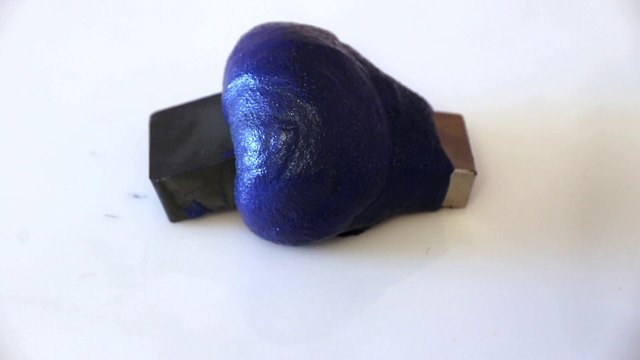 Reaction of magnetic putty on magnets.