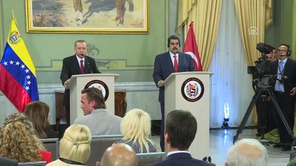 Cumhurbaşkanı Erdoğan'dan FETÖ'yle mücadelede dayanışma vurgusu