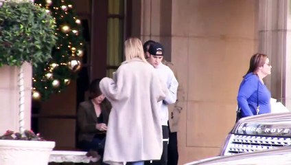 Justin Bieber And Hailey Baldwin Enjoy A VERY Steamy PDA Session - EXCLUSIVE