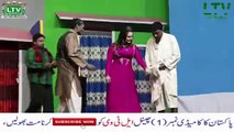 Pakistani Stage Dramas Most Funny Scenes - Jiya Butt Hot Scene on Stage Theater 2018