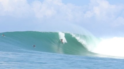 Back to Back Swells in the Mentawai islands | WOTD Surf travels