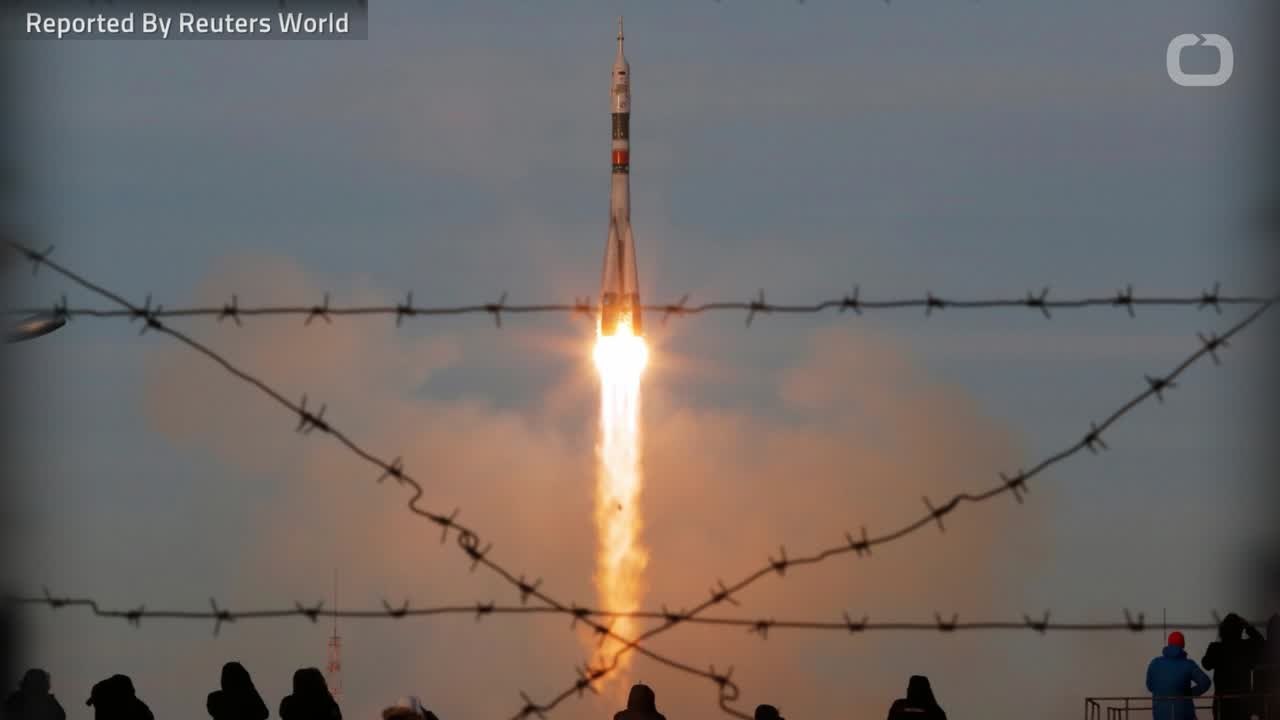 Soyuz Blasts Off For International Space Station