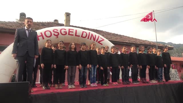 Mersin Engelliler Günü'nde, Bozyazı'da Resim Sergisi ve Dans Gösterisi