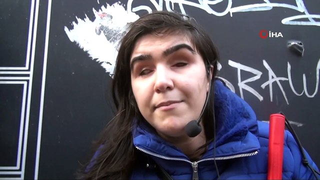 Görme engelli Saide Kılıç’ın aşkı sınır tanımadı...Rusya’da müzik eğitimi alan Saide, sosyal medyada tanıştığı Erkan Kılıç’la evlendi