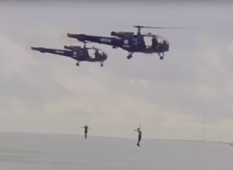 Download Video: Indian Navy Day 2018: Naval forces display acrobatic skills