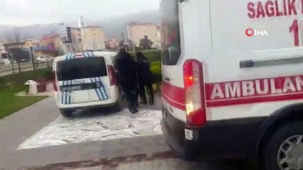 Belediye binasında kurusıkı silahla ateş açan şahıs paniğe neden oldu