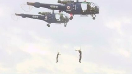 Navy Day 2018: Naval forces display acrobatic skills in Rameswaram | OneIndia News