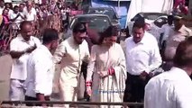 Newlywed Deepika Padukone & Ranveer Singh Visit Siddhivinayak Temple In Mumbai