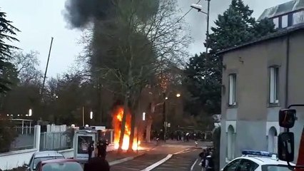 Des heurts devant le lycée Michelet à Nantes