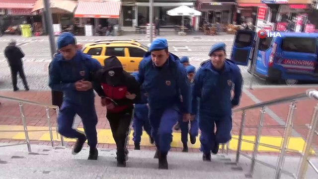 Jandarma, inşaat malzemelerini çalan 3 hırsızı suçüstü yakaladı