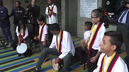 Emine Erdoğan'a 'Katibim'li Karşılama