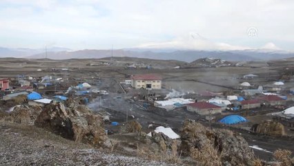 Engellilerden 2 Bin 600 Rakımdaki Köy Okuluna Yardım