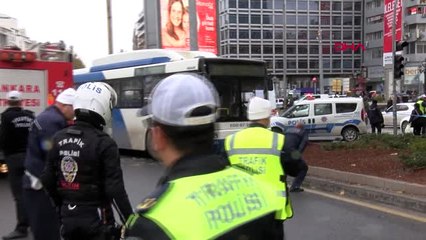 Ankara'da Belediye Otobüsü Yayalara Çarptı 2 Yaralı -Aktuel