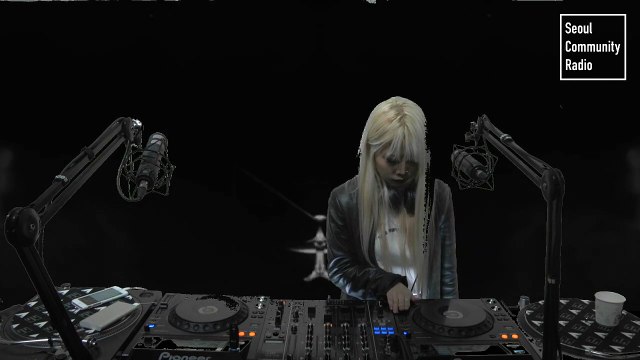 LIVE FROM SCR STUDIOS (18)