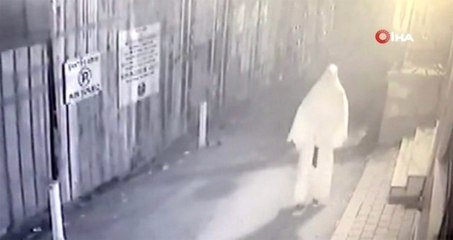 Bekçiye Ateş Açan Çarşaflı Erkek Kamerada