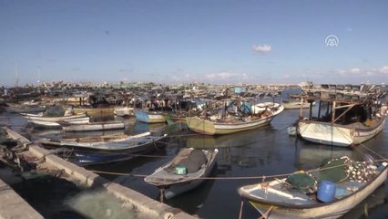 Filistinli Gönüllülerden Gazze'de Kıyı Temizliği