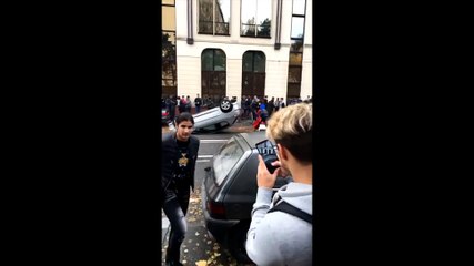 Manifestation des lycéens à Orléans : Nombreux incidents - Des voitures vandalisés et retournées par "une bande de jeunes"
