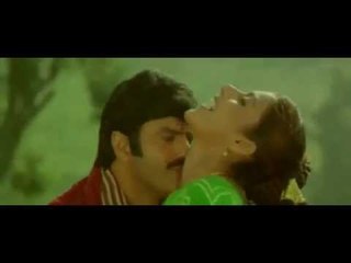 Gumma Gummannalala - Yuvaratna Raana,Bala Krishna,Heera