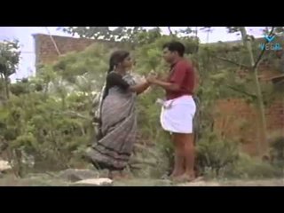 Village couple Romance Edavul Nadatha Nilla (Pasam Oru Vesam)