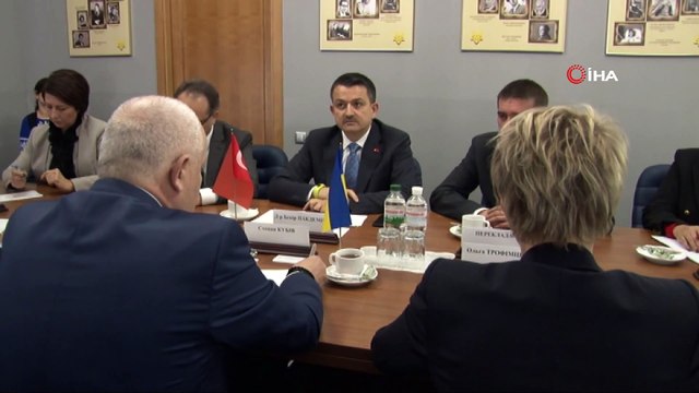 - Tarım Ve Orman Bakanı Pakdemirli Kiev’de- Tarım Ve Orman Bakanı Bekir Pakdemirli, Ukrayna Başbakan Birinci Yardımcısı Ekonomik Kalkınma Ve Ticaret Bakanı Stepan Kubıv İle Görüştü.- Tarım Ve Orman Bakanı Bekir Pakdemirli:- “serbest...