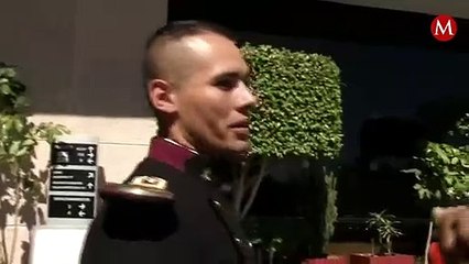 El cadete que se robó la atención en toma de protesta de AMLO