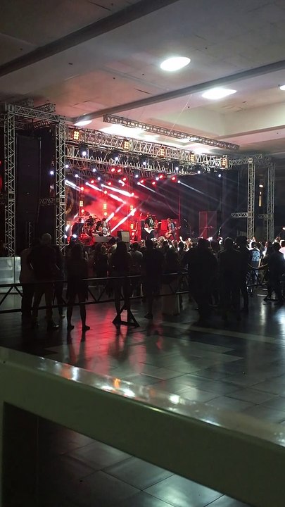 Raimundos no Loukomotiva Rock