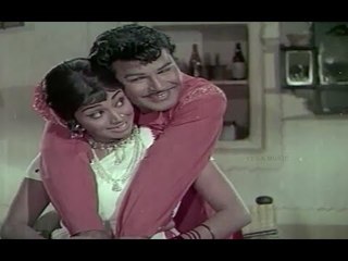 Tamil Song Of Jaishankar & Usha Nandhini From Veettuku Oru Pillai Movie