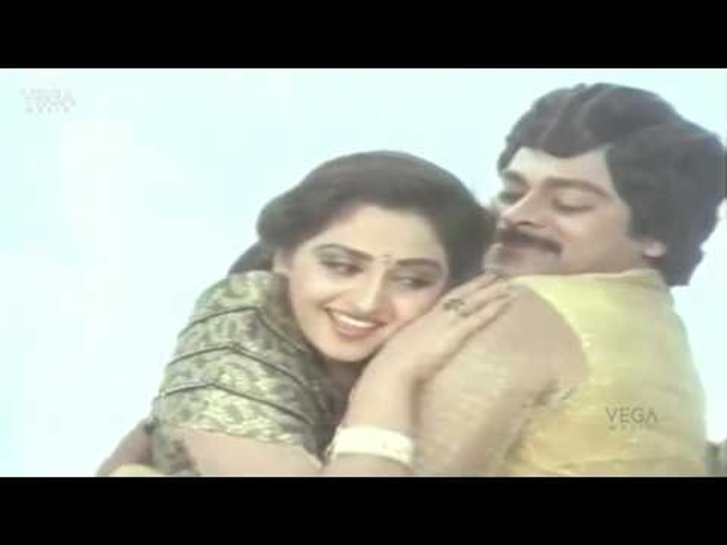 Jaya Prada Sex Vidio - Chiranjeevi & Jayaprada Hit Song O Raani || Veta Telugu Movie - video  Dailymotion