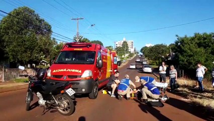 Motociclista fica ferido ao atingir traseira de carro na Neva