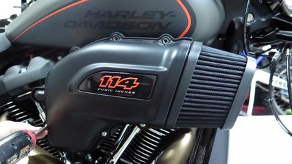 2019 Harley-Davidson FXDR 114 Air Cleaner Removal