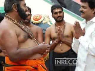 Swamy Thinthakathom - Arulmigu Pathinettaam Padi Ayyappan