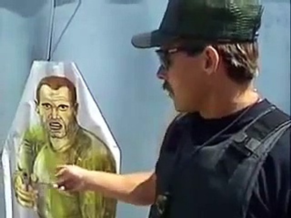 Navy SEALS  Close Quarters Battle (Combat) Training (CQBCQC)