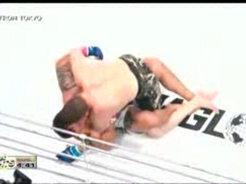 M1k3 Russ0vv vs R0m4n Z3n7s0v