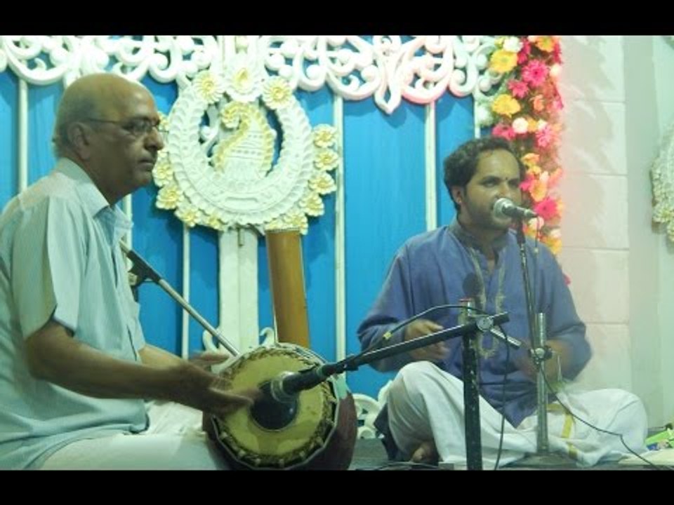 CHINMAYA M.RAO Live Concert Clip : Hindola Raga Alapana & Neerajakshi Kamakshi Krithi On 8-1-2017