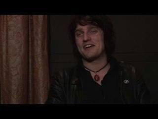 Behind the Music: Spike over diep gaan op Time Will Heal Our Senses