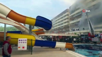 Otelde çıkan yangını söndürme çalışmaları sürüyor