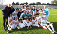 Settima vittoria per la capolista: 2-1 alla Roma