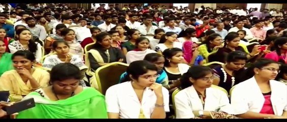 Скачать видео: pawan kalyan warning to ys jagan mohan reddy and Tdp Chandrababu naidu || Interaction with Students