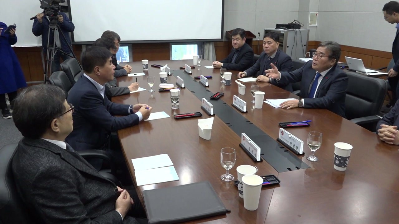 노사민정협의회 제안에 '현대차 반발'...광주형 일자리 '안개' / YTN