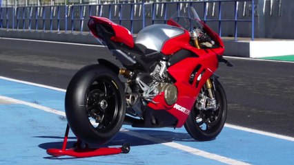 Erleben Sie die Ducati Panigale V4 R im exklusiven Test in Jerez 🏍️