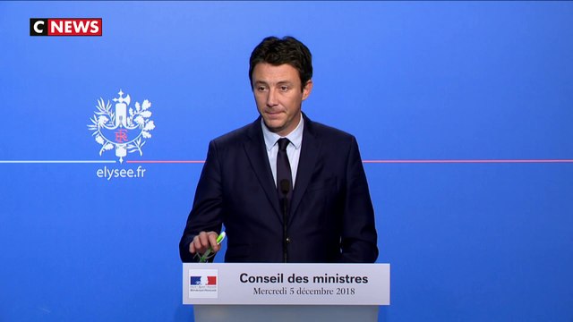 Gilets jaunes : le gouvernement demande aux «forces politiques» d’appeler au calme