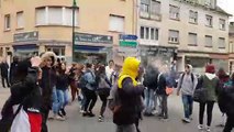 Les lycéens manifestent dans les rues de Freyming-Merlebach