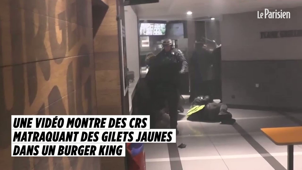 Une vidéo montre des CRS matraquant des Gilets jaunes dans un Burger King