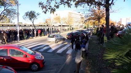 Entre 200 et 300 lycéens se sont rassemblés à Vitrolles dans la foulée des "gilets jaunes"