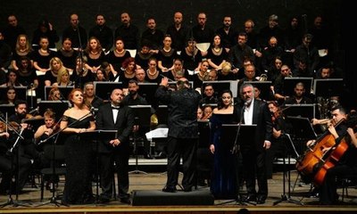 Neşet Ertaş'ın eserleri 'senfonik' olarak seslendirildi